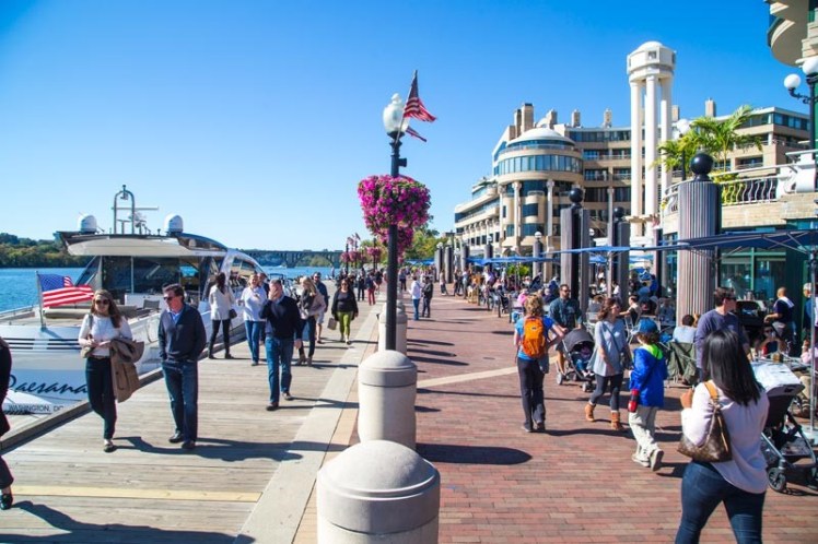 Keyifle yürüyüş yapıp, vakit geçirebileceğiniz Waterfront